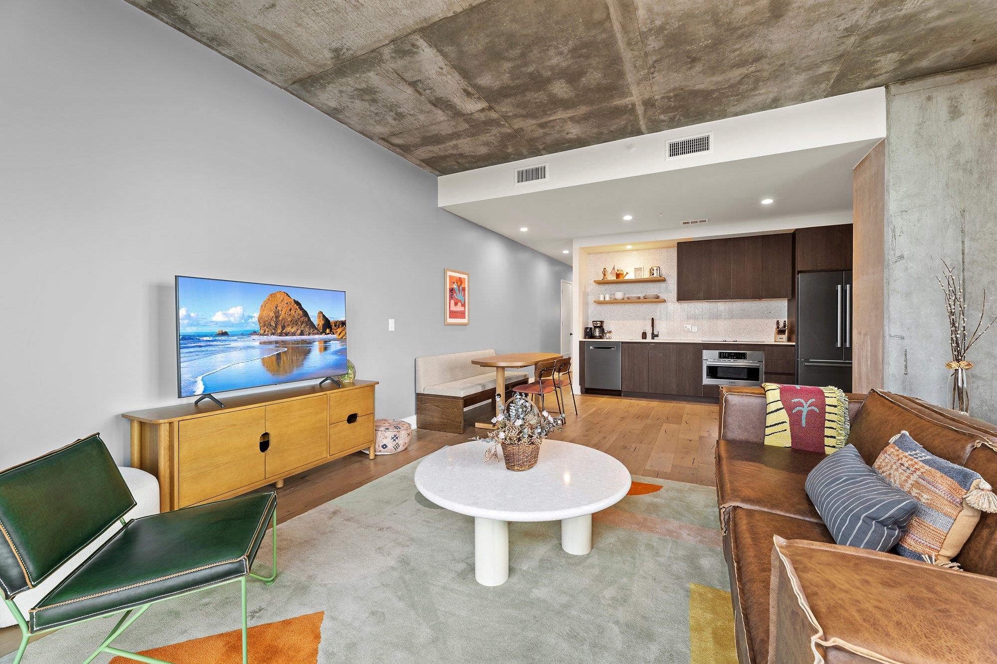 48 East Avenue Austin TX 78701