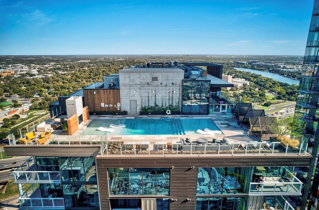 48 East Avenue Austin TX 78701