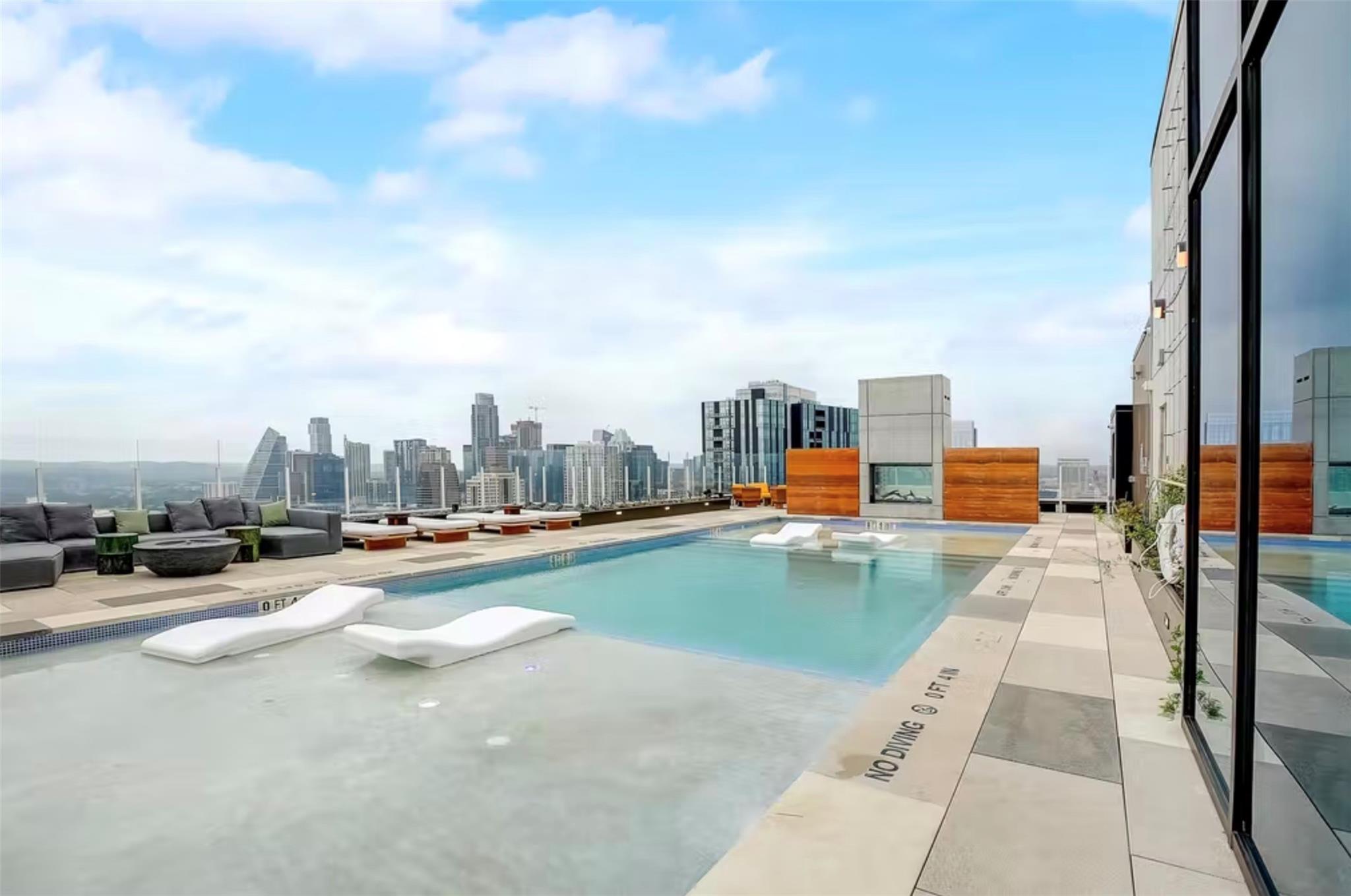 48 East Avenue Austin TX 78701