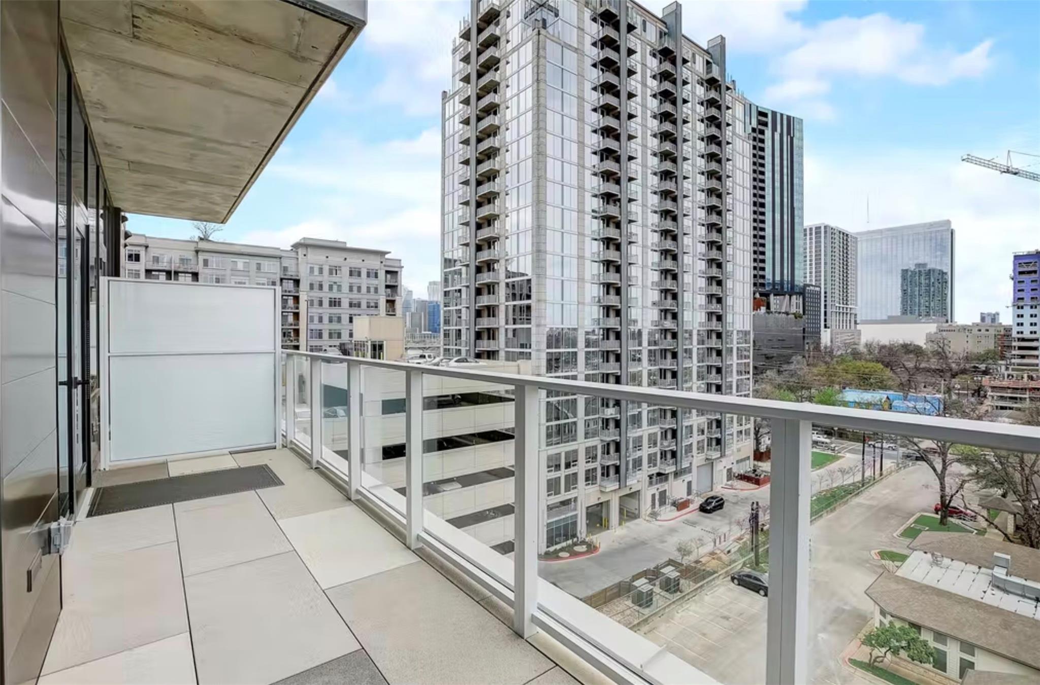 48 East Avenue Austin TX 78701