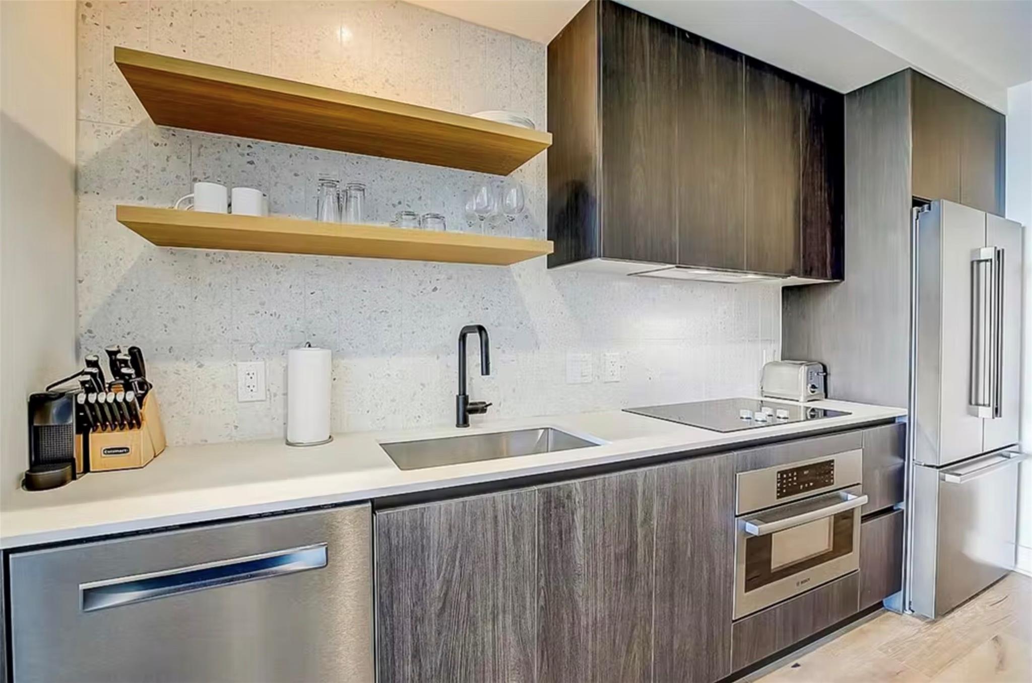 48 East Avenue Austin TX 78701