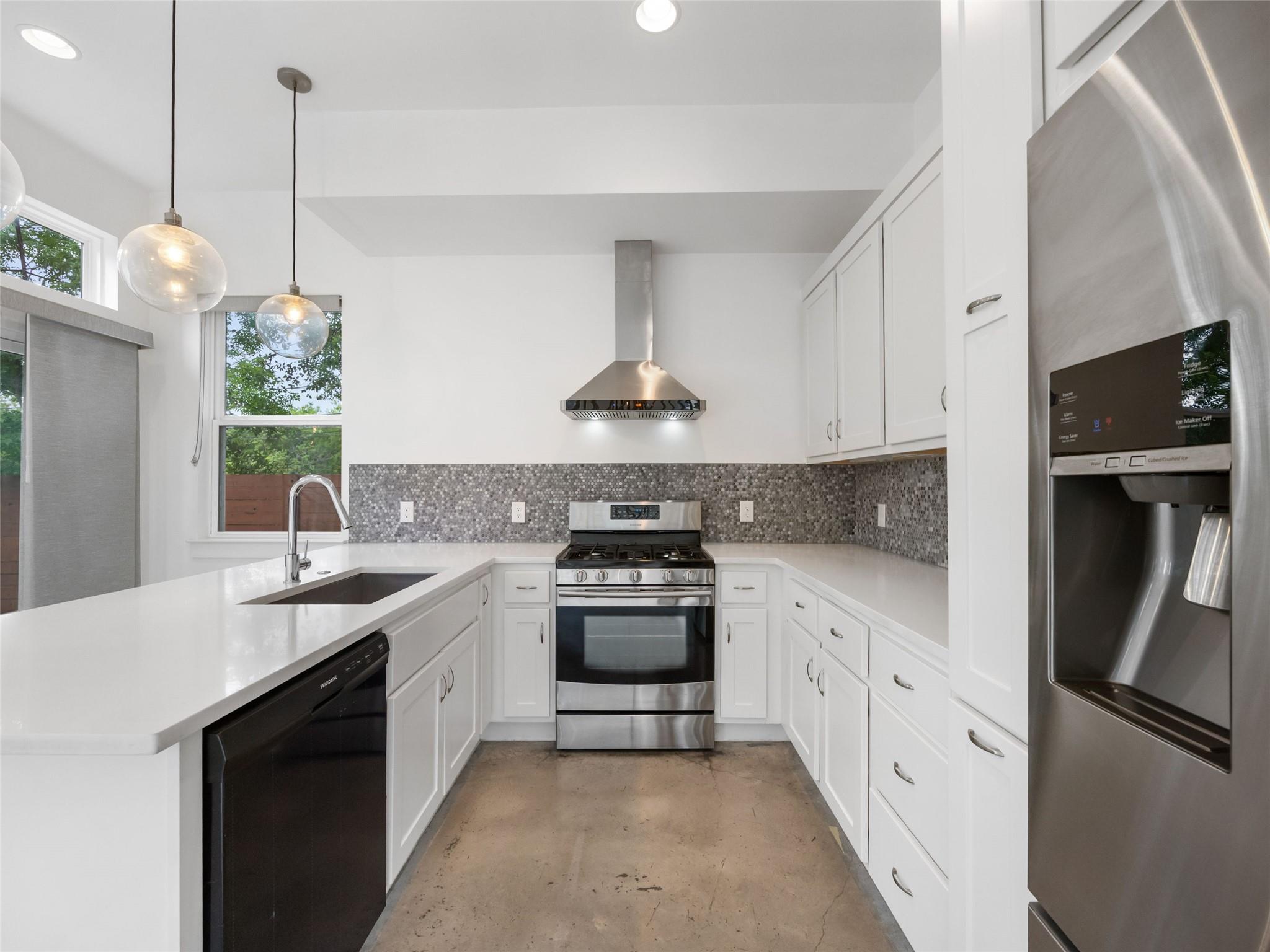 513 W Croslin Street Austin TX 78752
