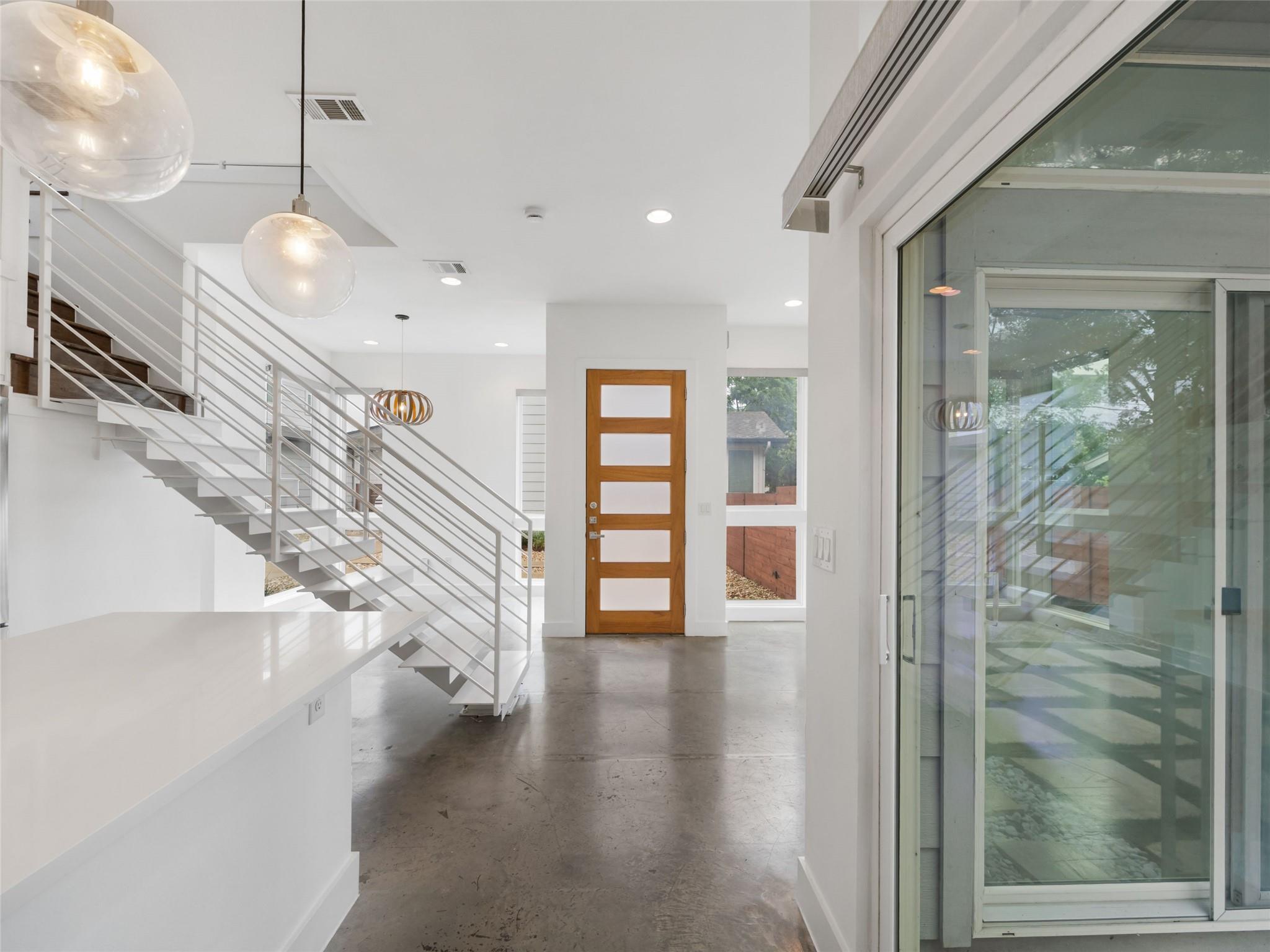 513 W Croslin Street Austin TX 78752