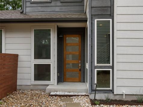 513 W Croslin Street Austin TX 78752