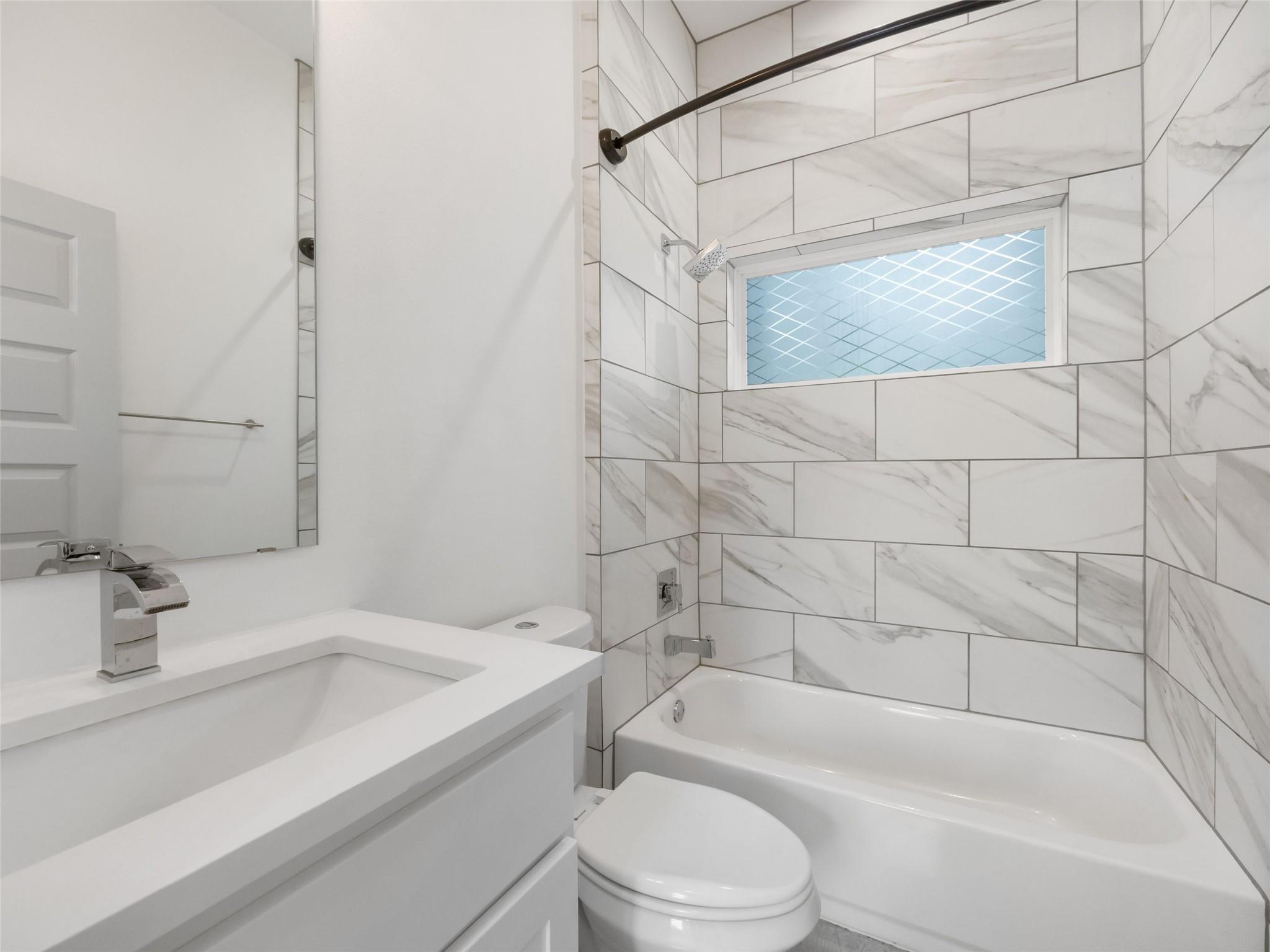 513 W Croslin Street Austin TX 78752