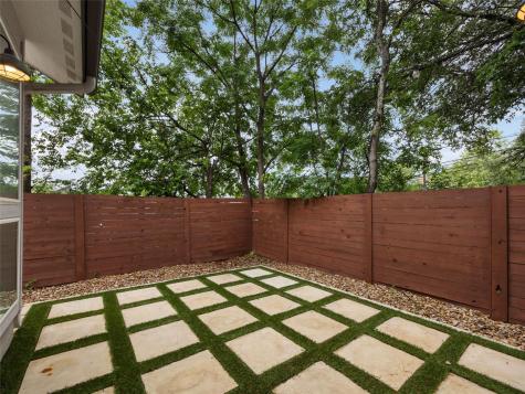 513 W Croslin Street Austin TX 78752