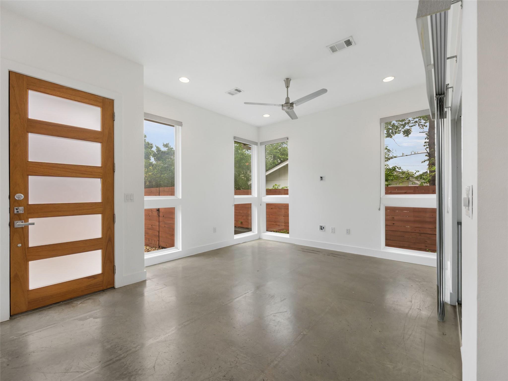 513 W Croslin Street Austin TX 78752