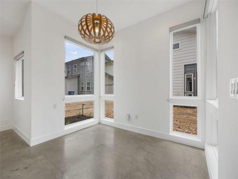 513 W Croslin Street Austin TX 78752