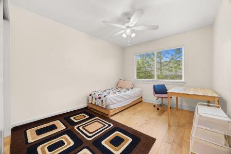 909 Reinli Street Austin TX 78751