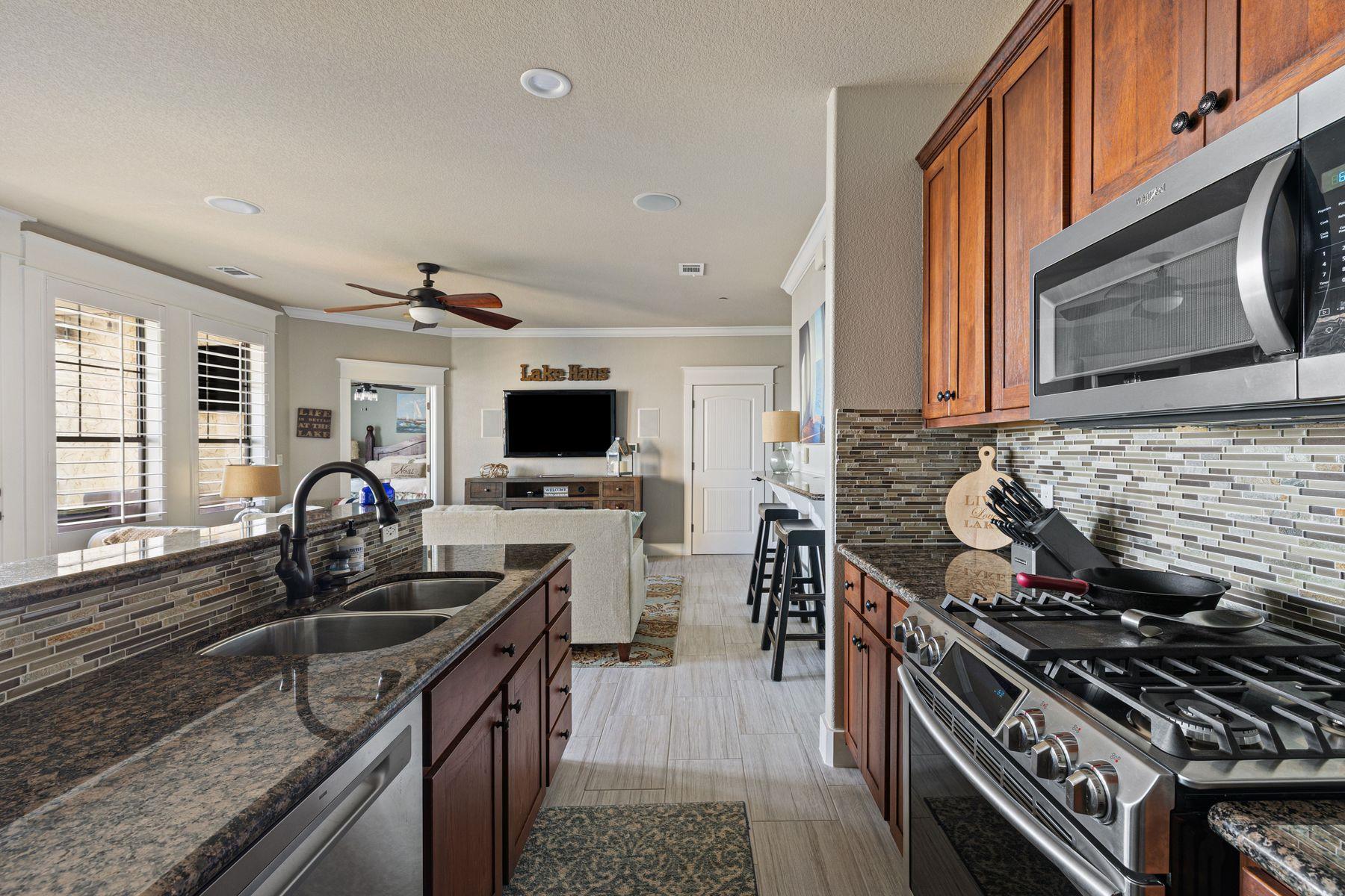 6704 Lantern View Drive Jonestown TX 78645