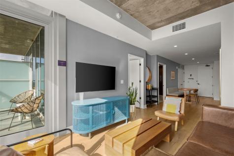 48 East Avenue Austin TX 78701