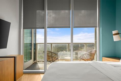 48 East Avenue Austin TX 78701