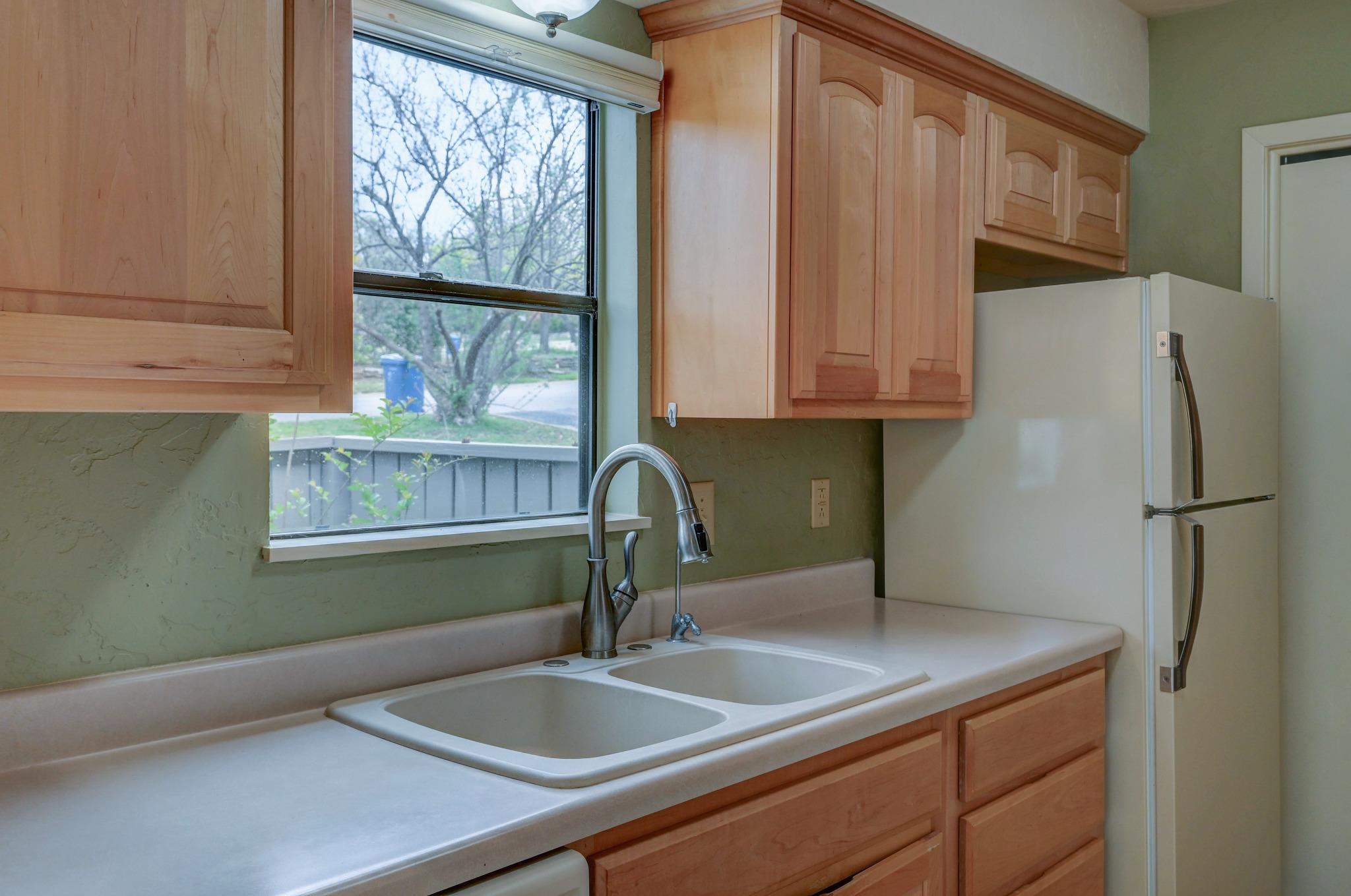 1875 West Lane Kerrville TX 78028
