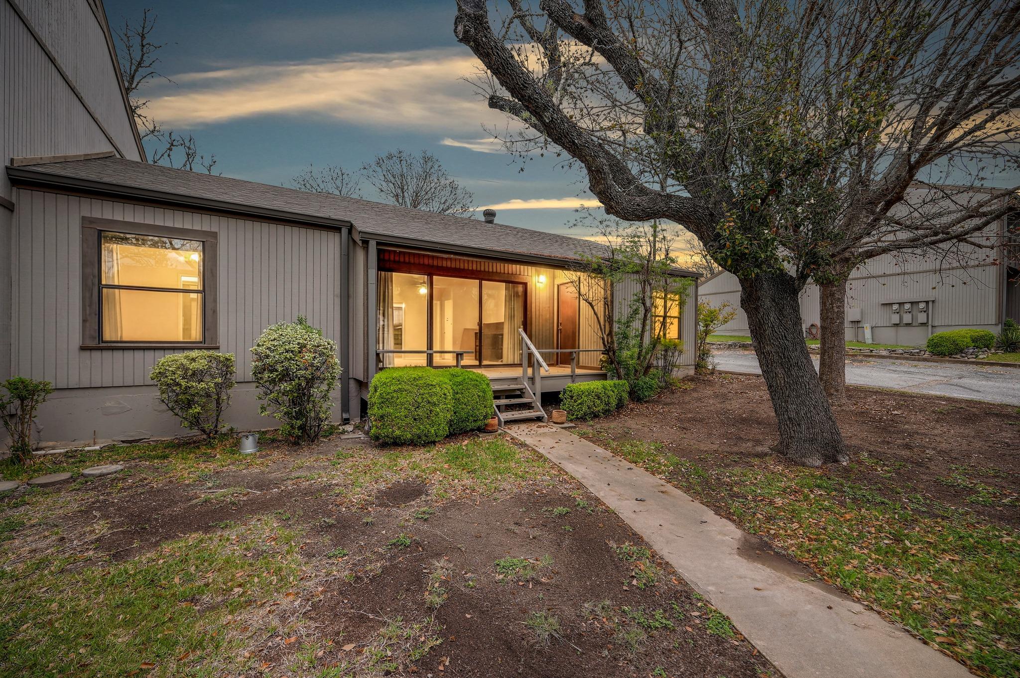 1875 West Lane Kerrville TX 78028