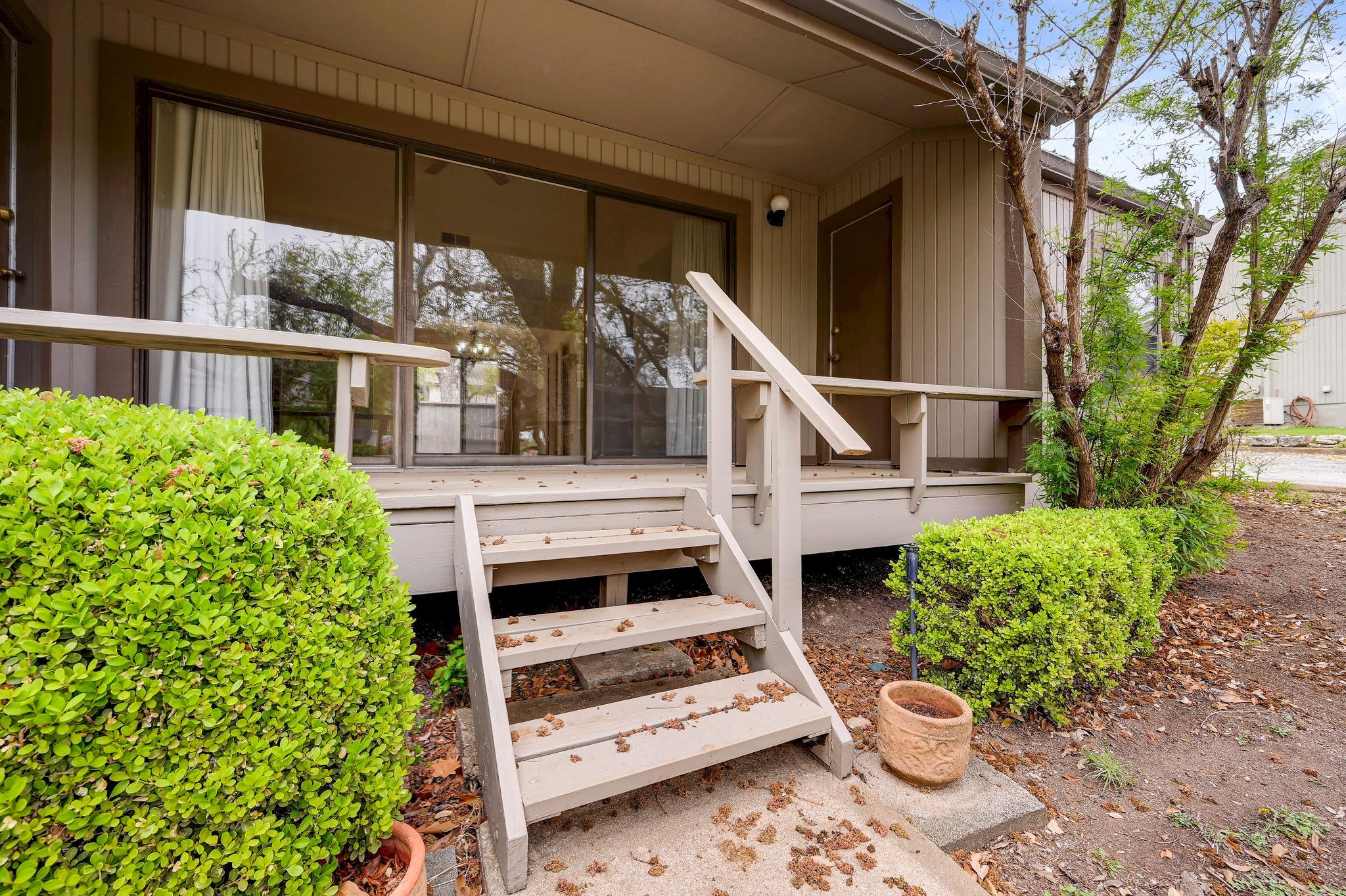 1875 West Lane Kerrville TX 78028