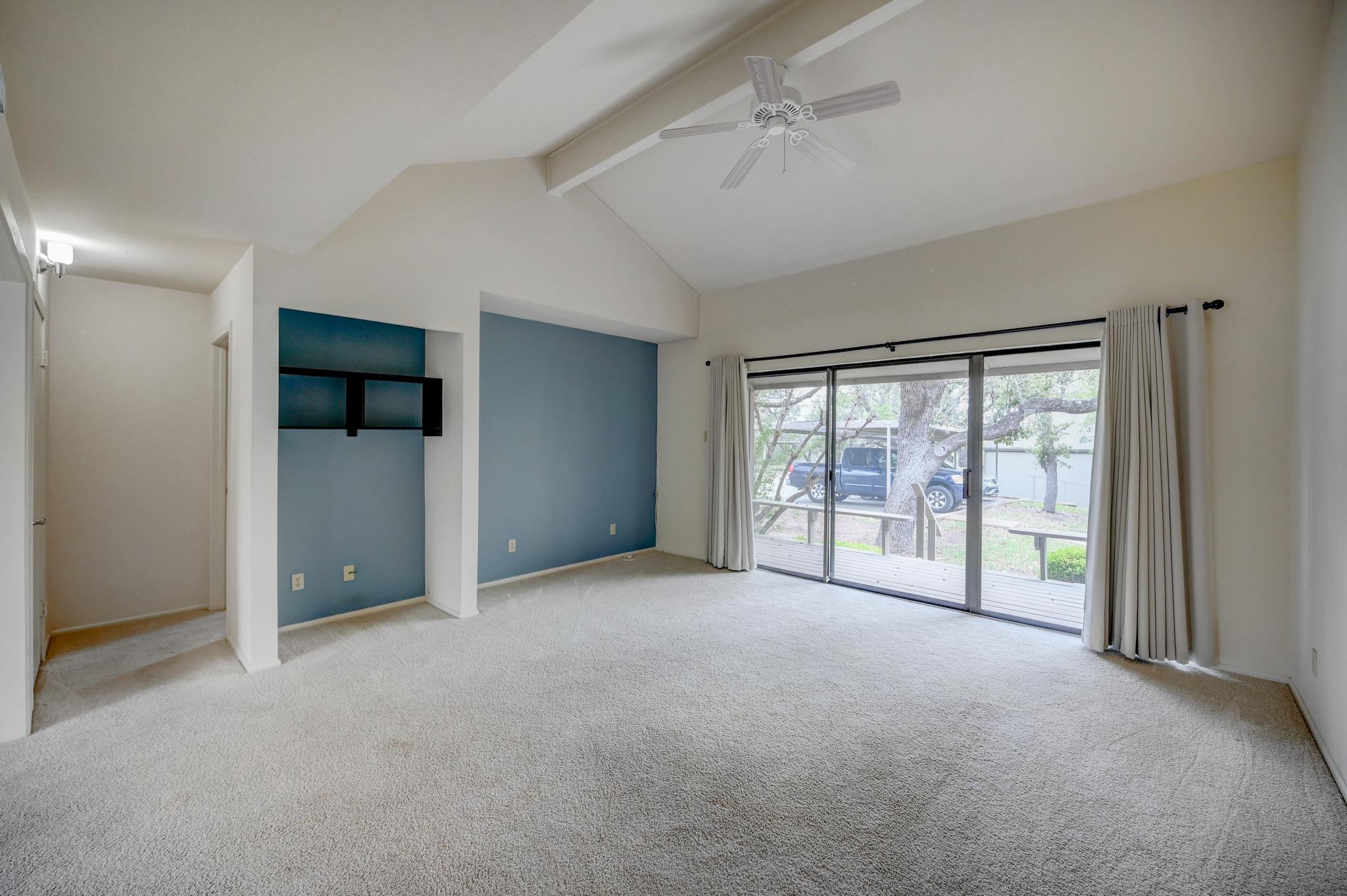 1875 West Lane Kerrville TX 78028