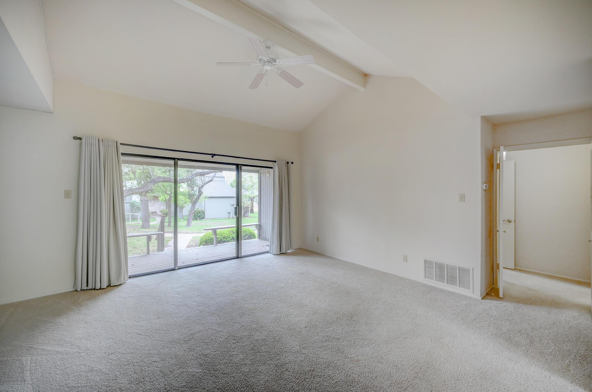 1875 West Lane Kerrville TX 78028