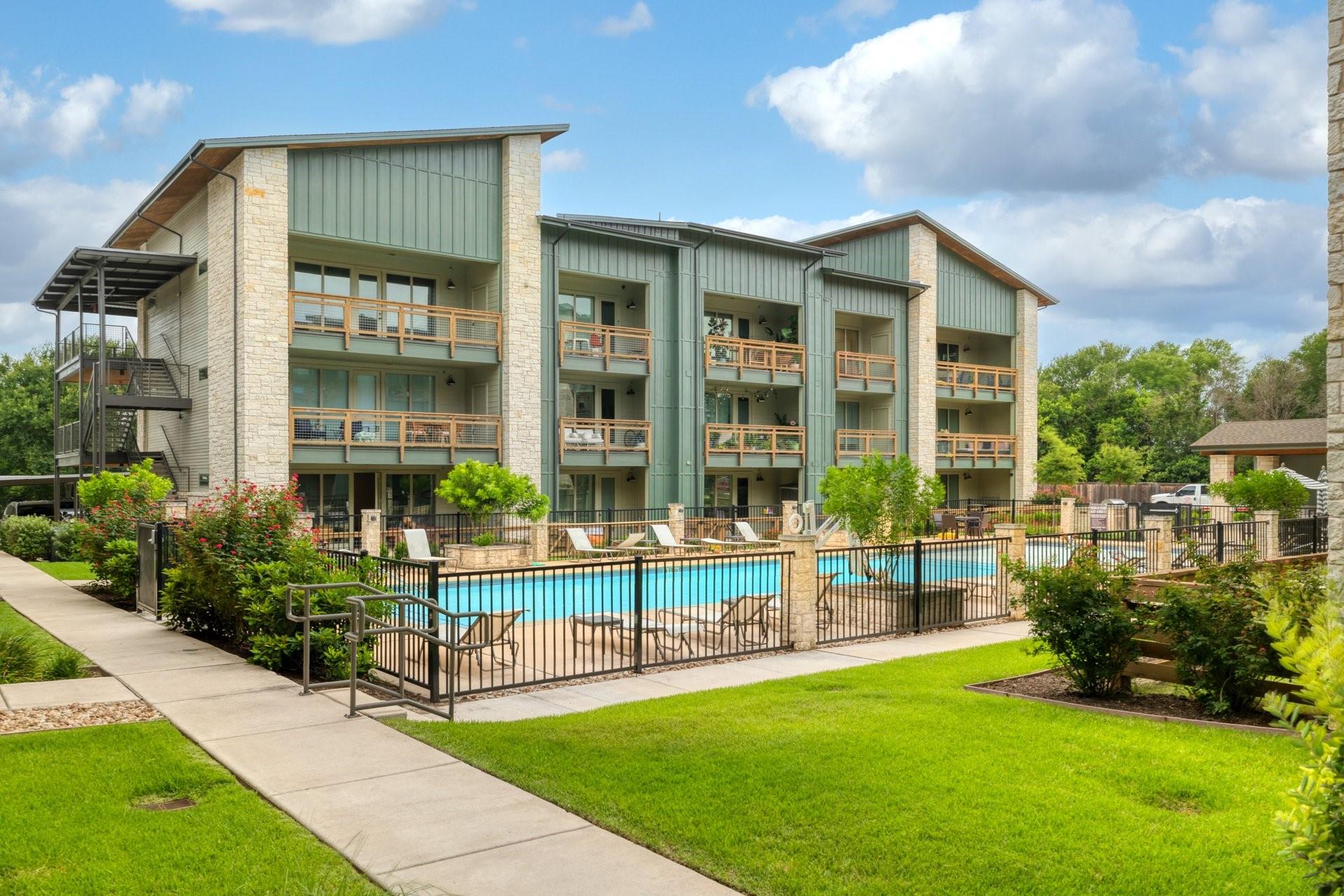 4704 Sunset Trail Austin TX 78745