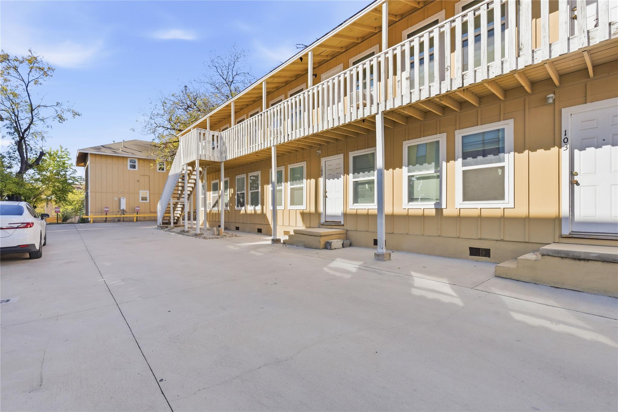 204 E 30th Street Austin TX 78705