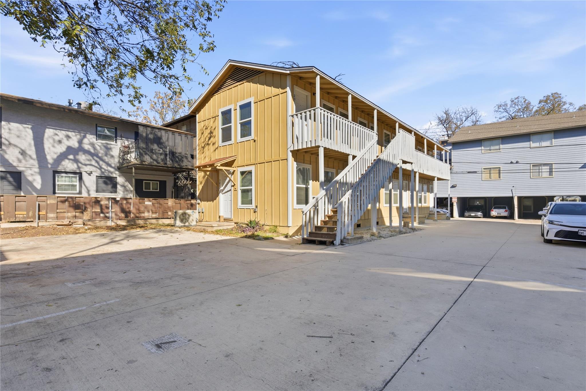 204 E 30th Street Austin TX 78705