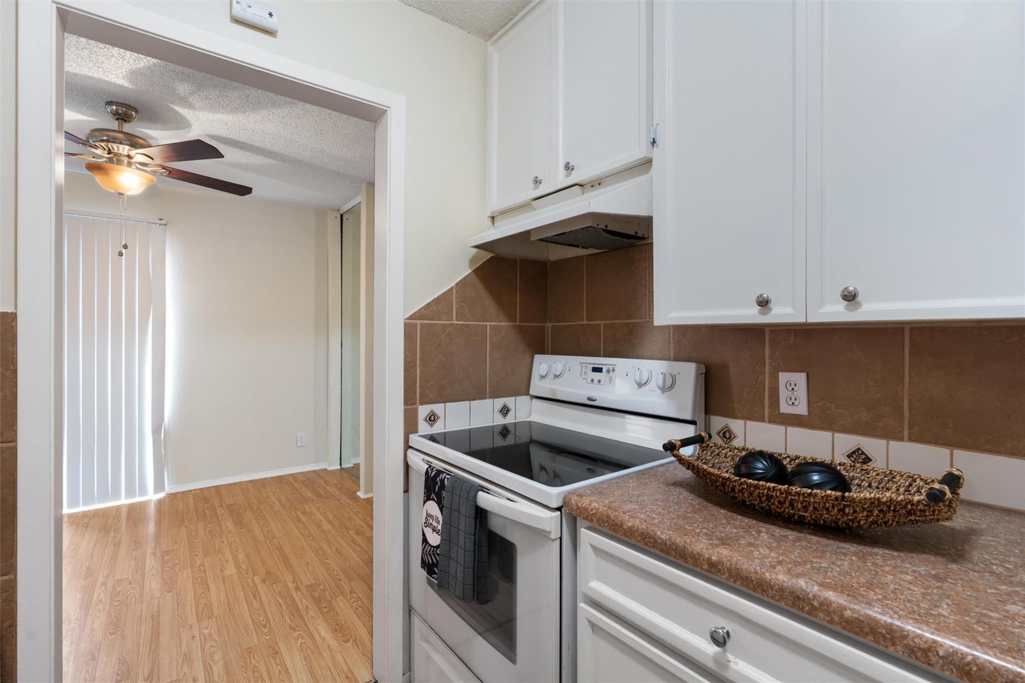6718 Silvermine Drive Austin TX 78736