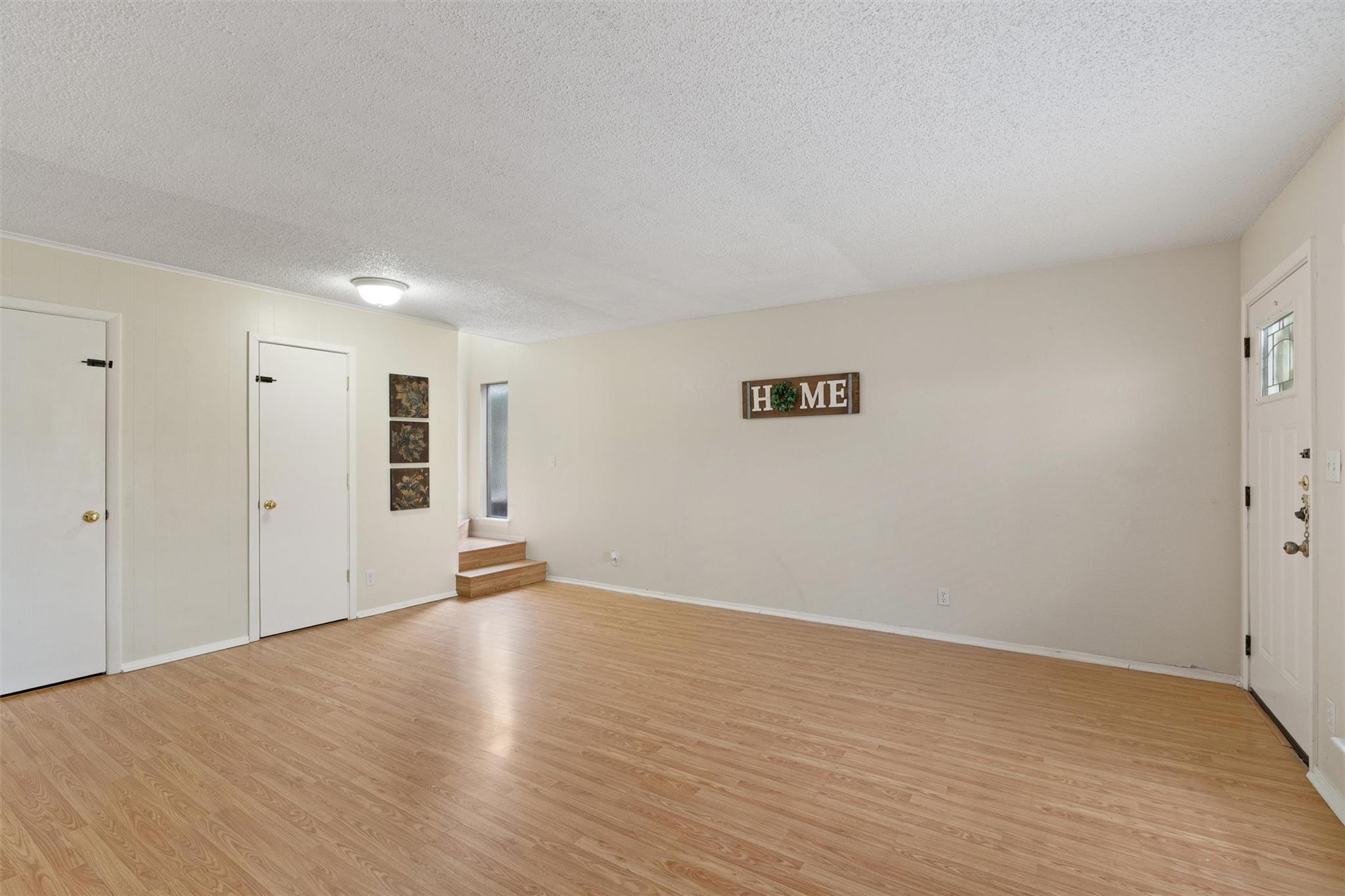 6718 Silvermine Drive Austin TX 78736