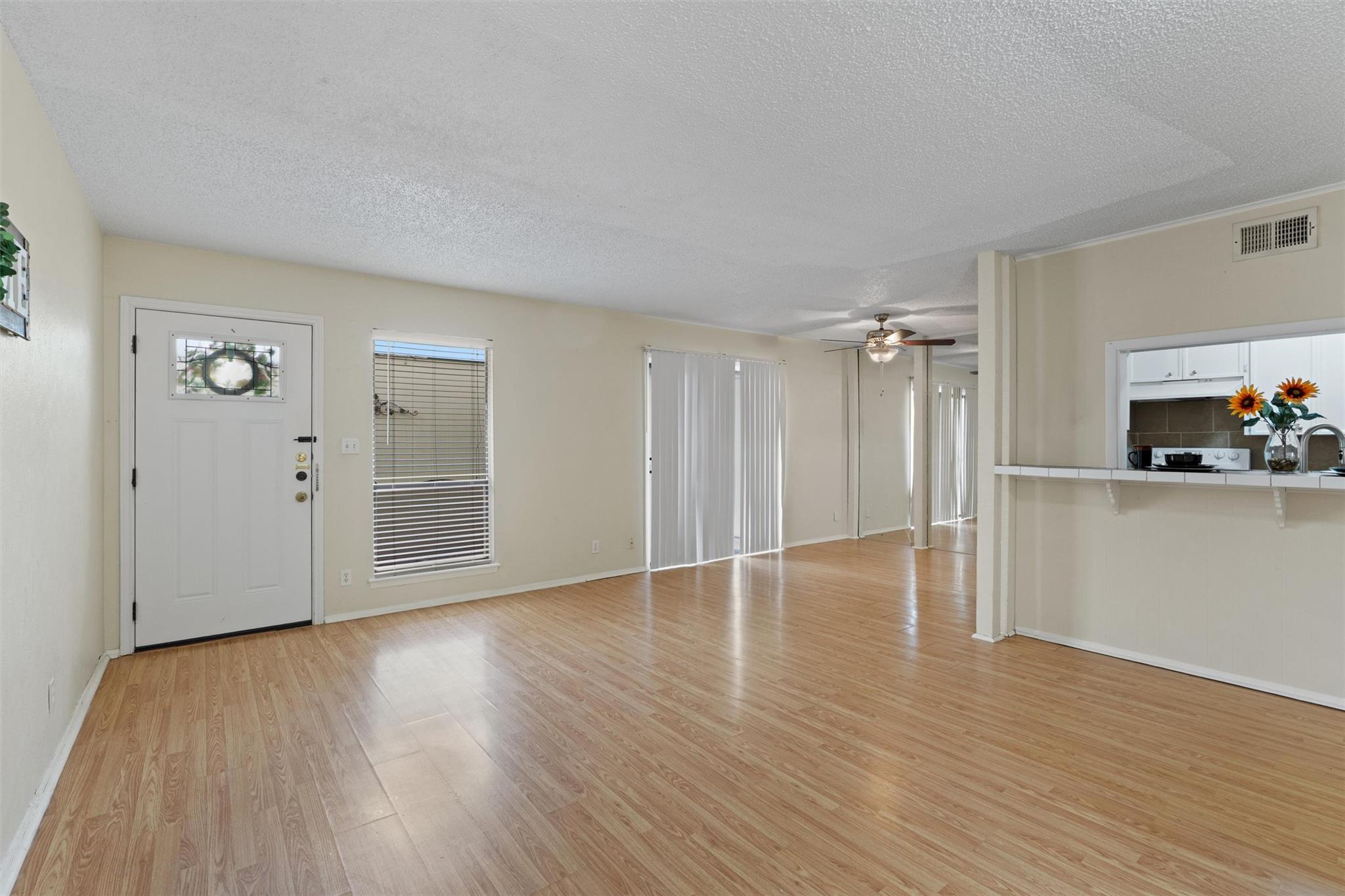 6718 Silvermine Drive Austin TX 78736