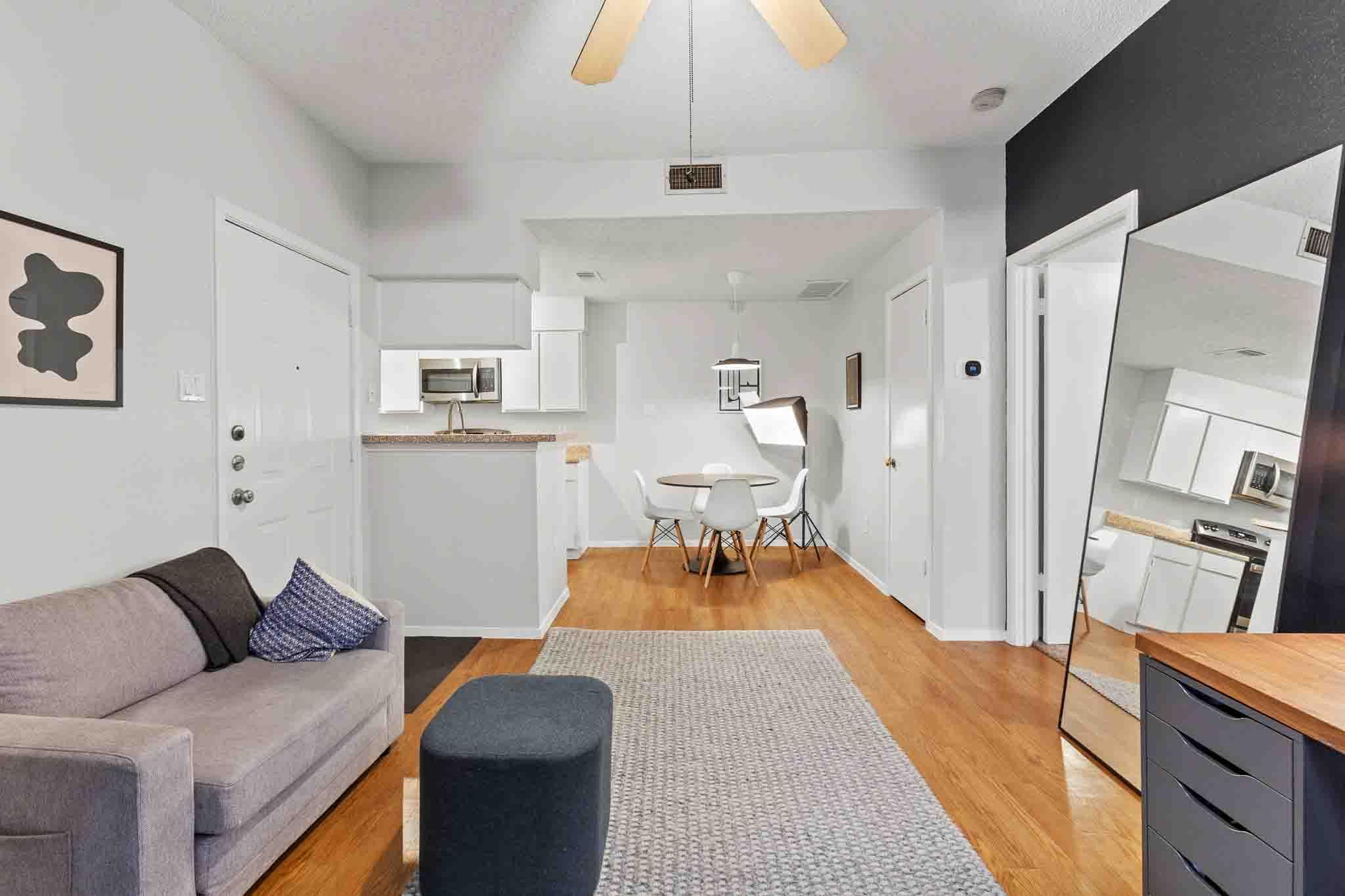 114 E 31st Street Austin TX 78705