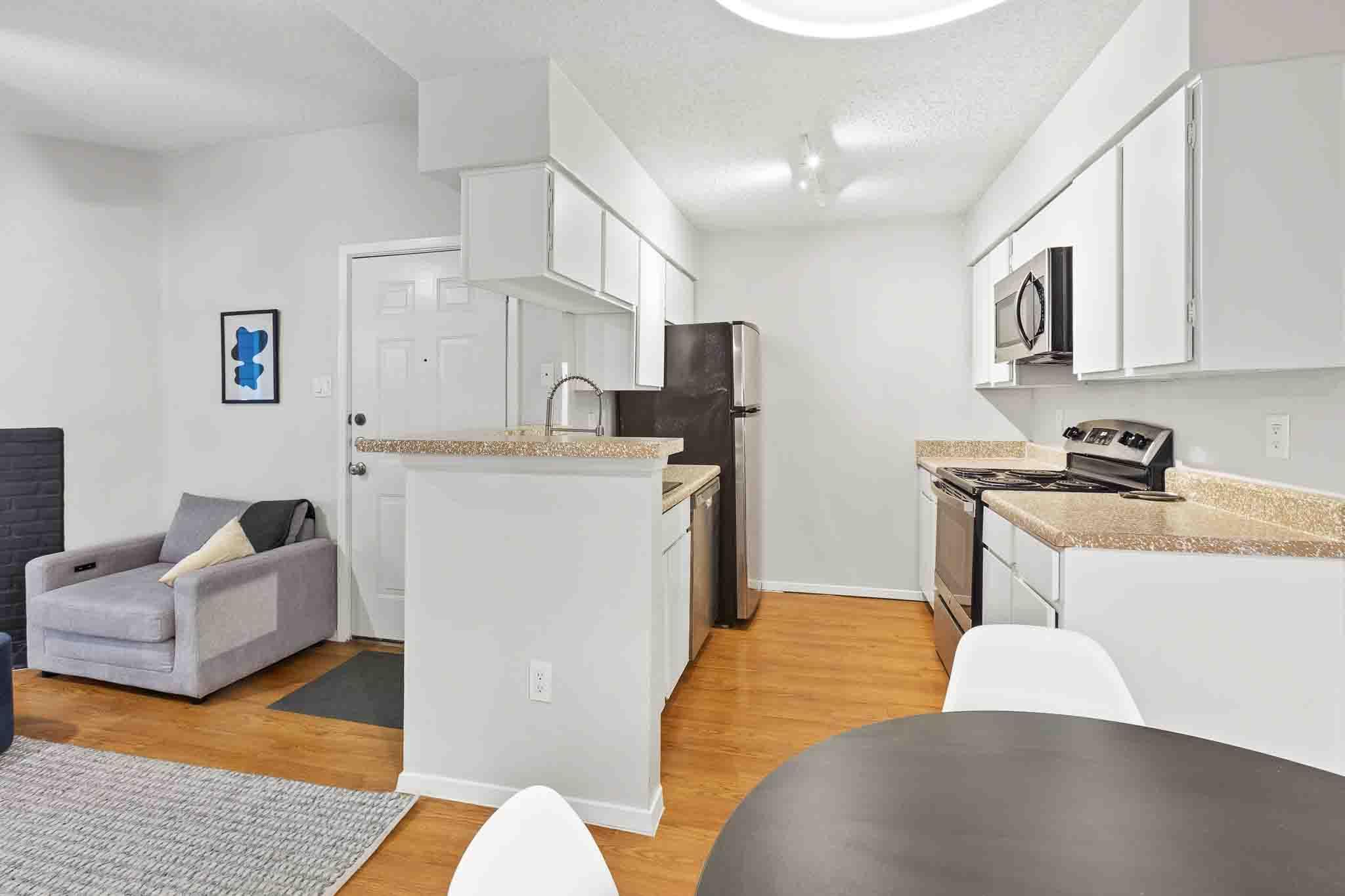 114 E 31st Street Austin TX 78705