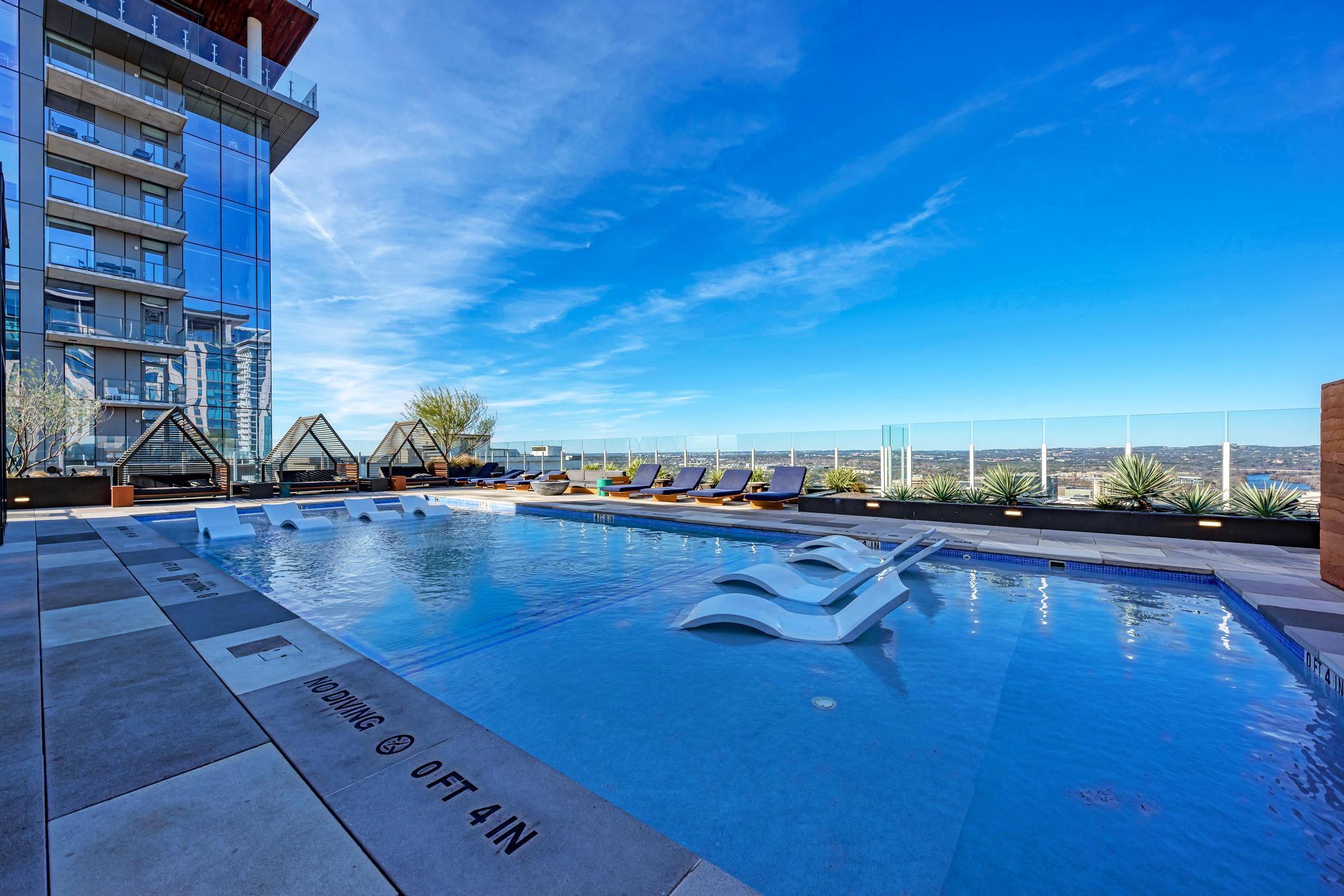48 East Avenue Austin TX 78701