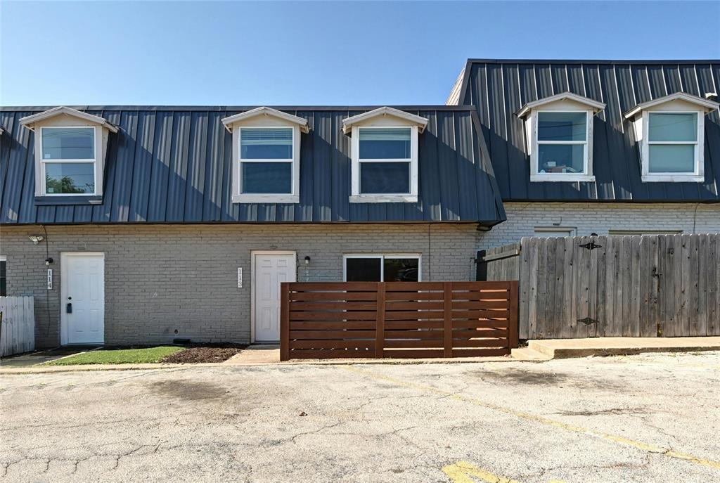 300 E Croslin Street Austin TX 78752