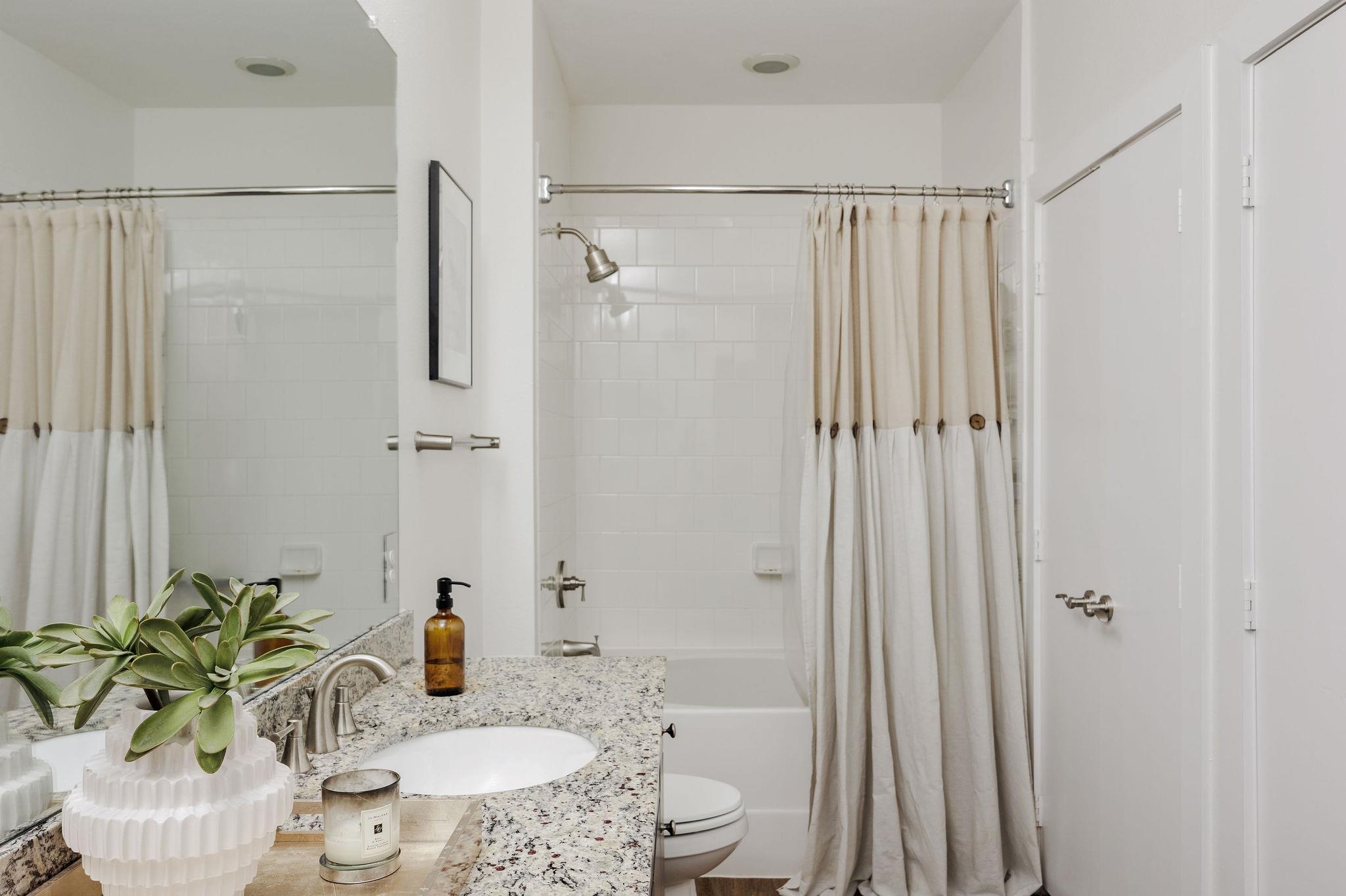 1900 Barton Springs Road Austin TX 78704