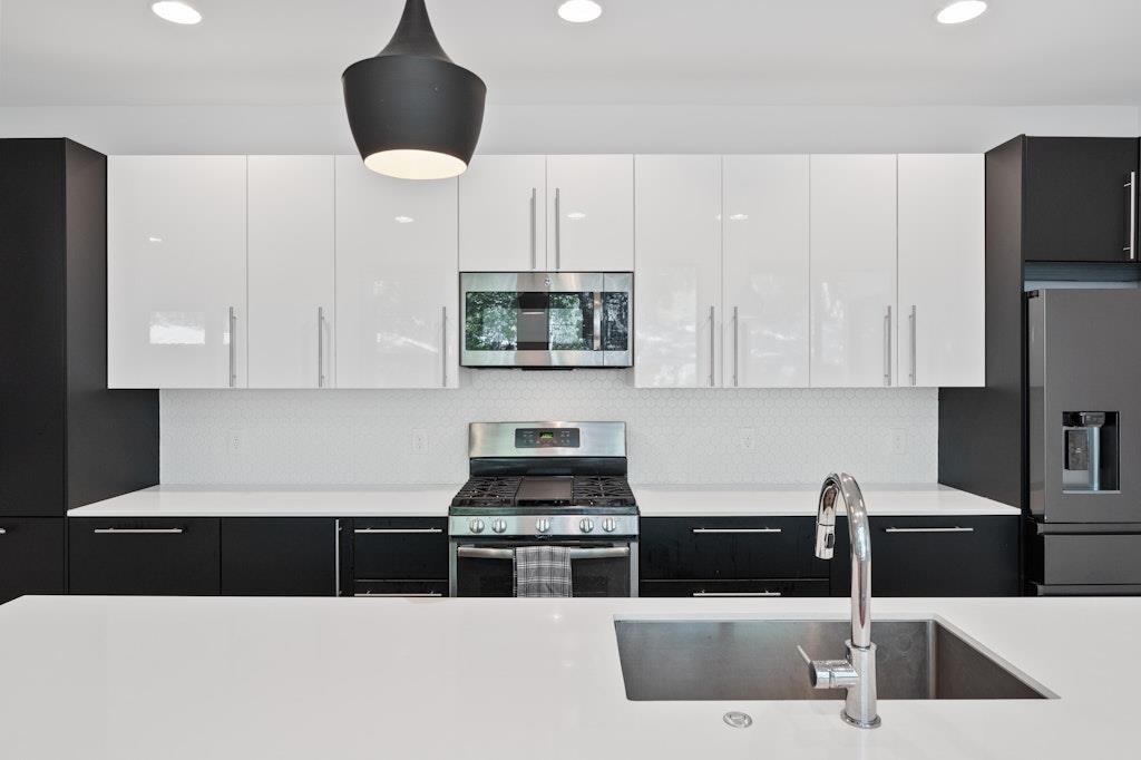 1005 Cardinal Lane Austin TX 78704