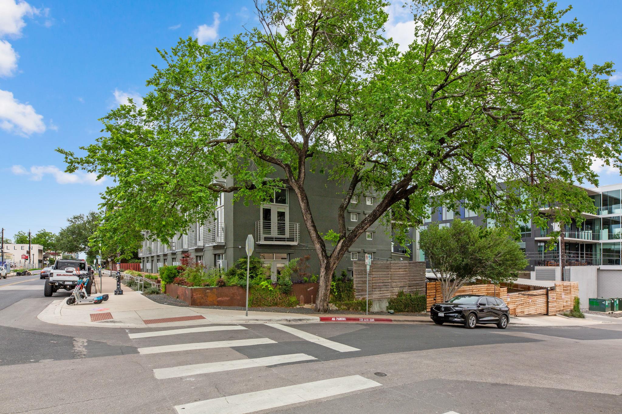 1305 E 6th Street Austin TX 78702