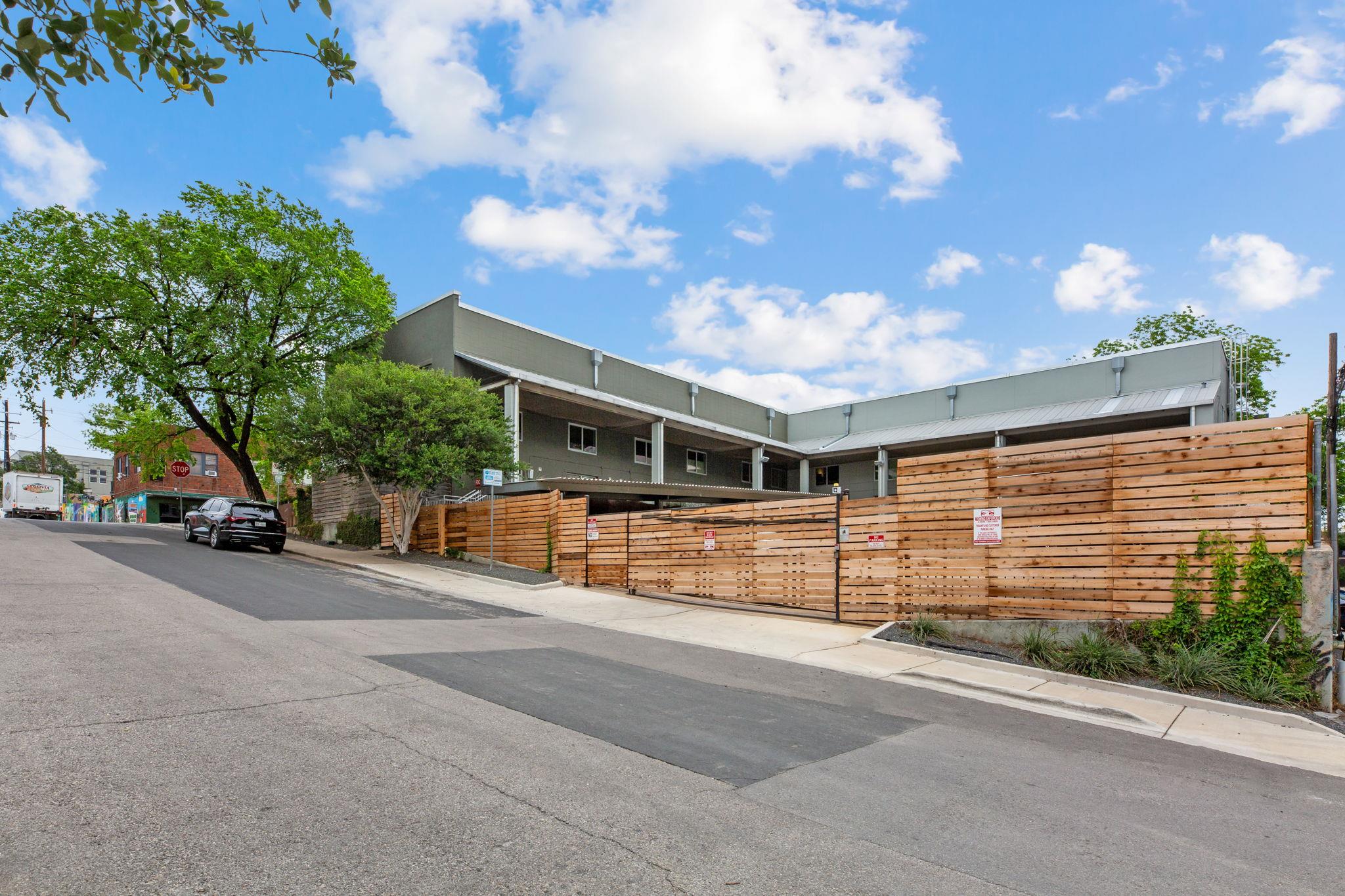 1305 E 6th Street Austin TX 78702