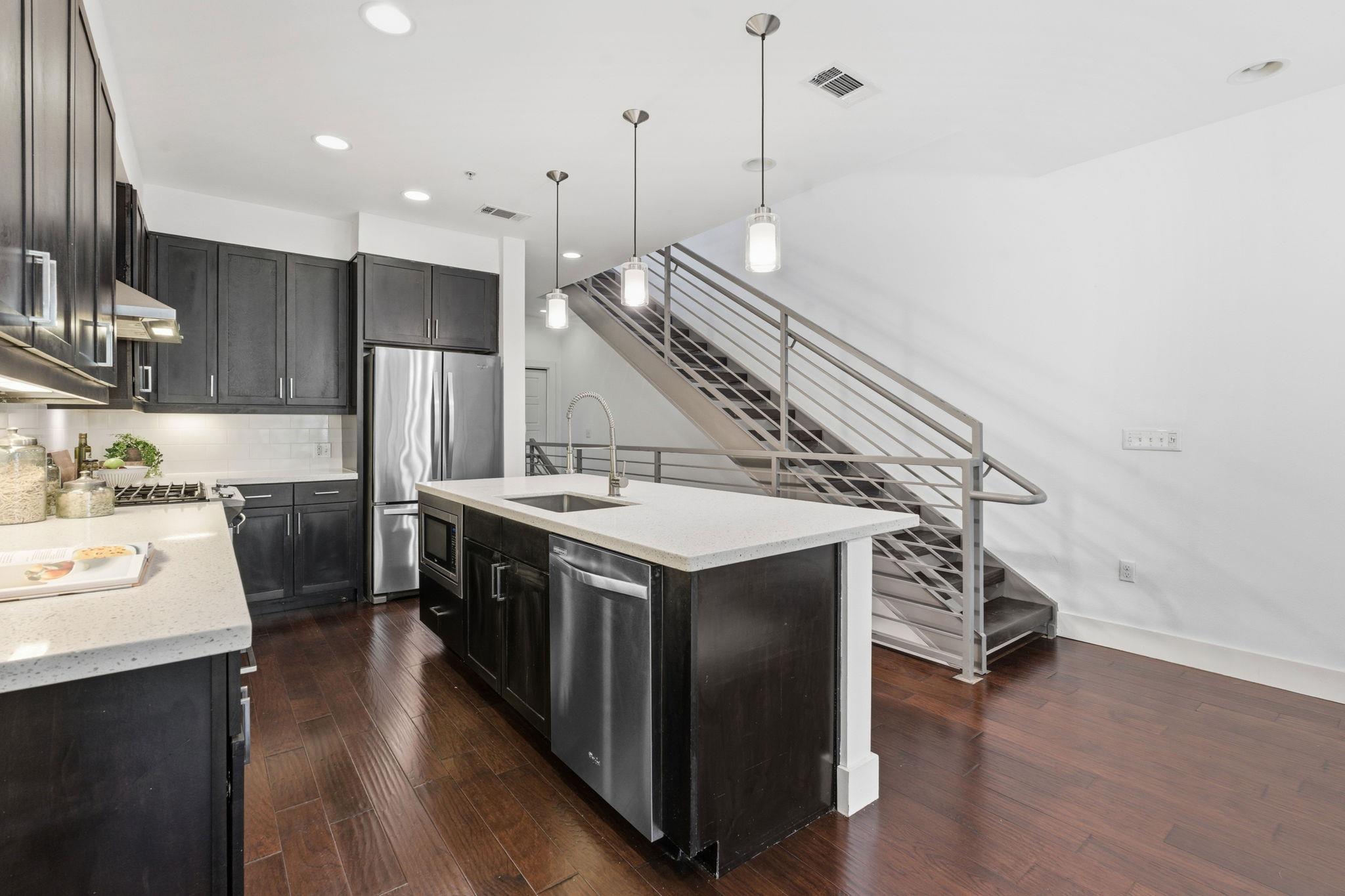 2002 Glen Allen Street Austin TX 78704