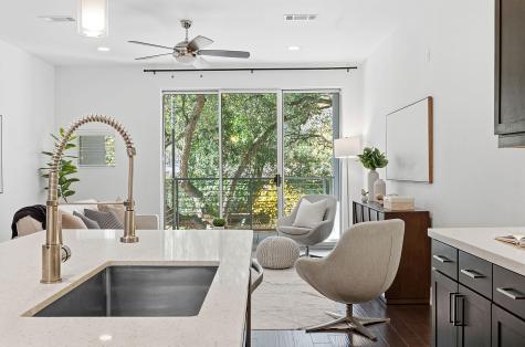 2002 Glen Allen Street Austin TX 78704
