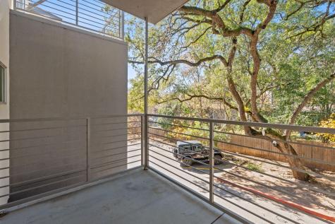 2002 Glen Allen Street Austin TX 78704