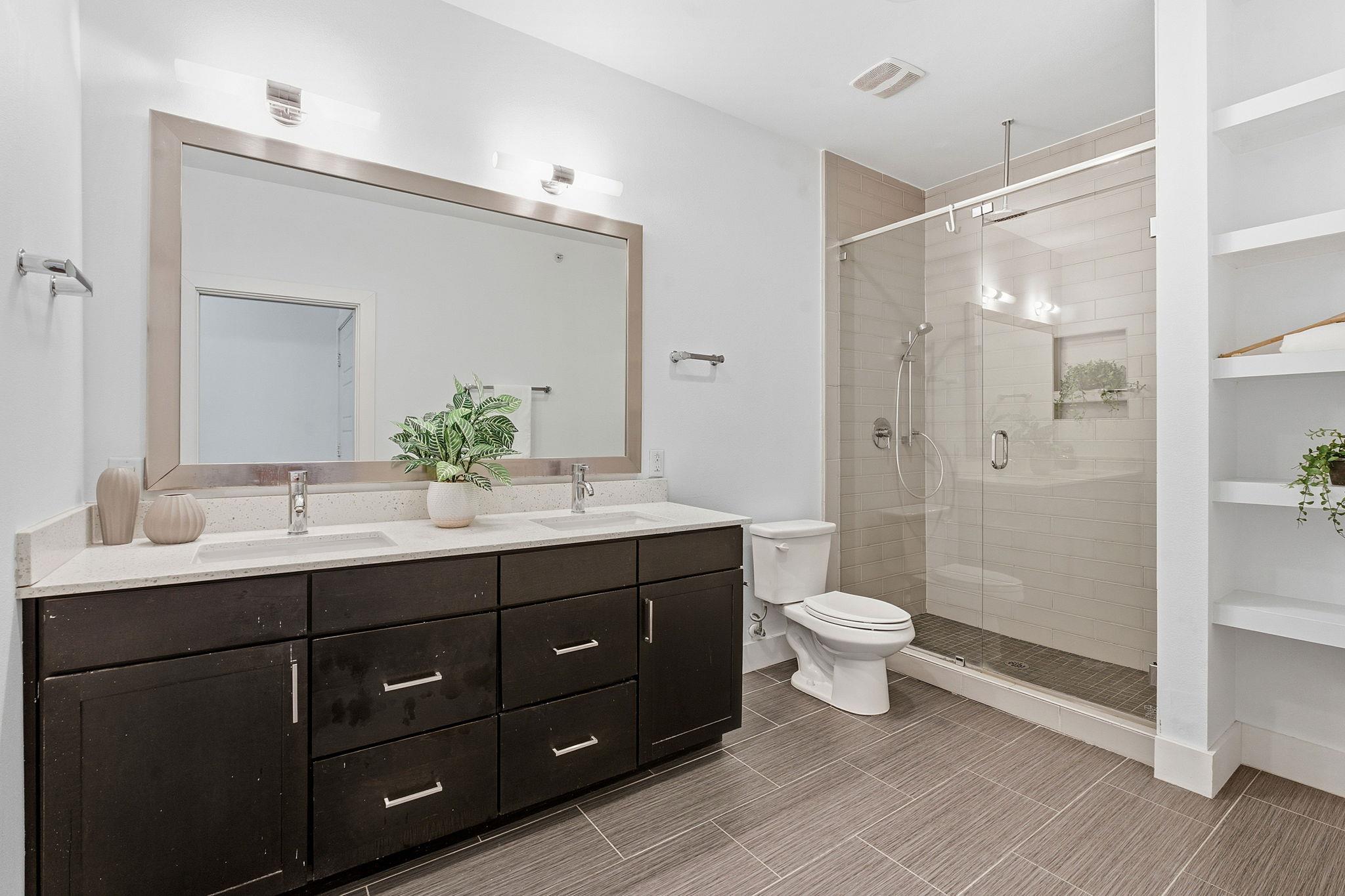 2002 Glen Allen Street Austin TX 78704