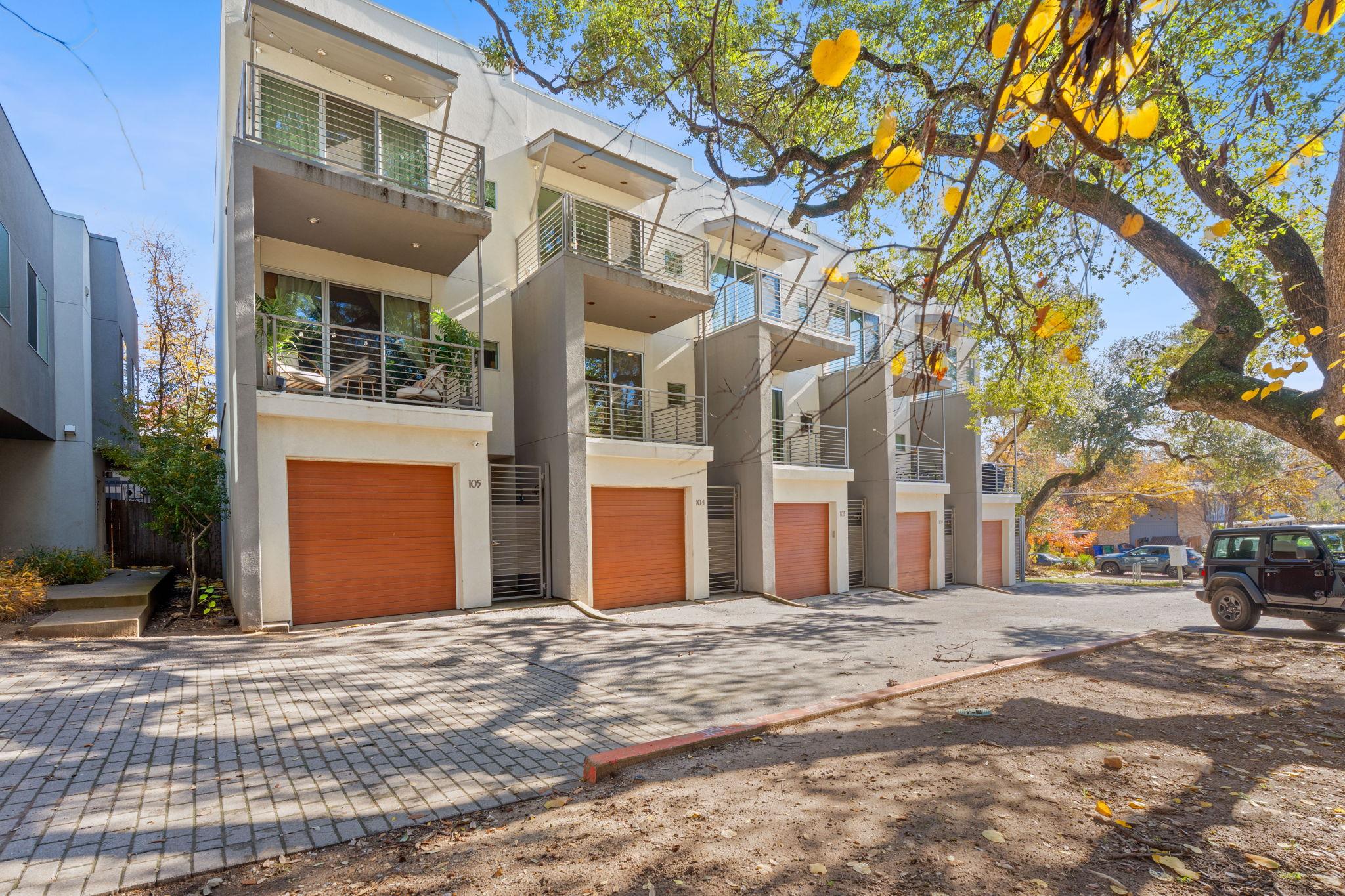 2002 Glen Allen Street Austin TX 78704
