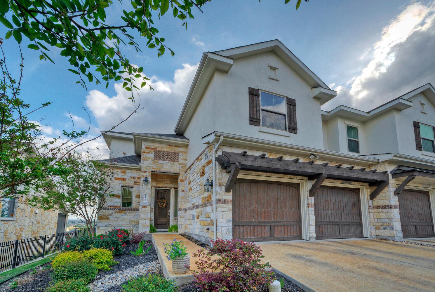 106 Cartwheel Bend Austin TX 78738