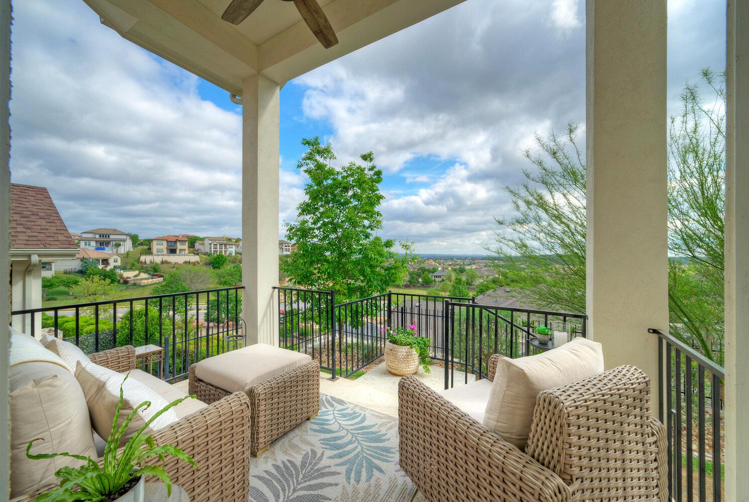106 Cartwheel Bend Austin TX 78738