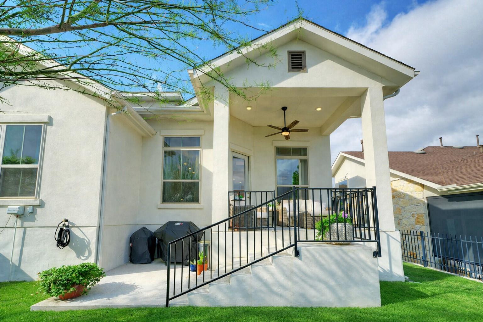 106 Cartwheel Bend Austin TX 78738