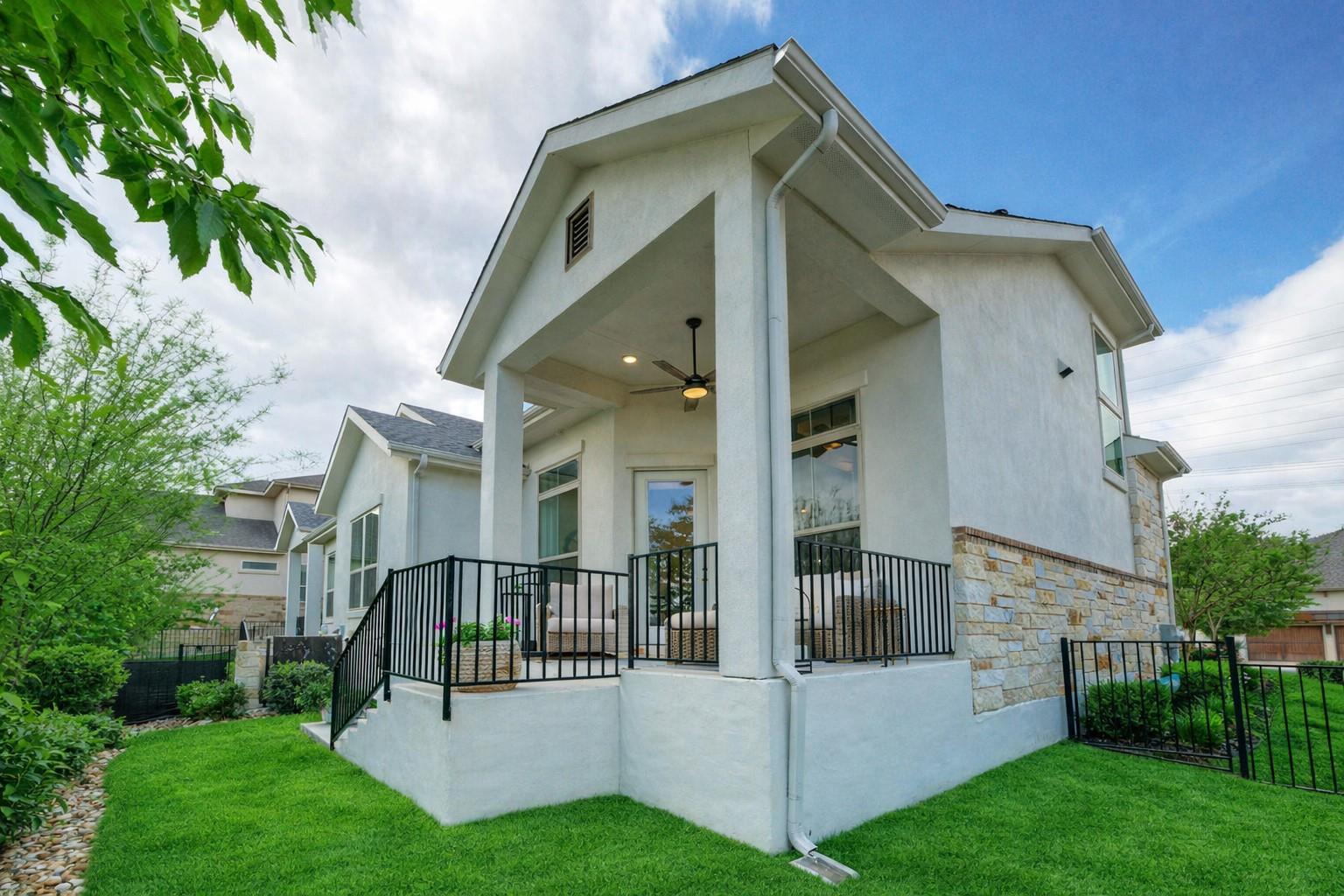 106 Cartwheel Bend Austin TX 78738