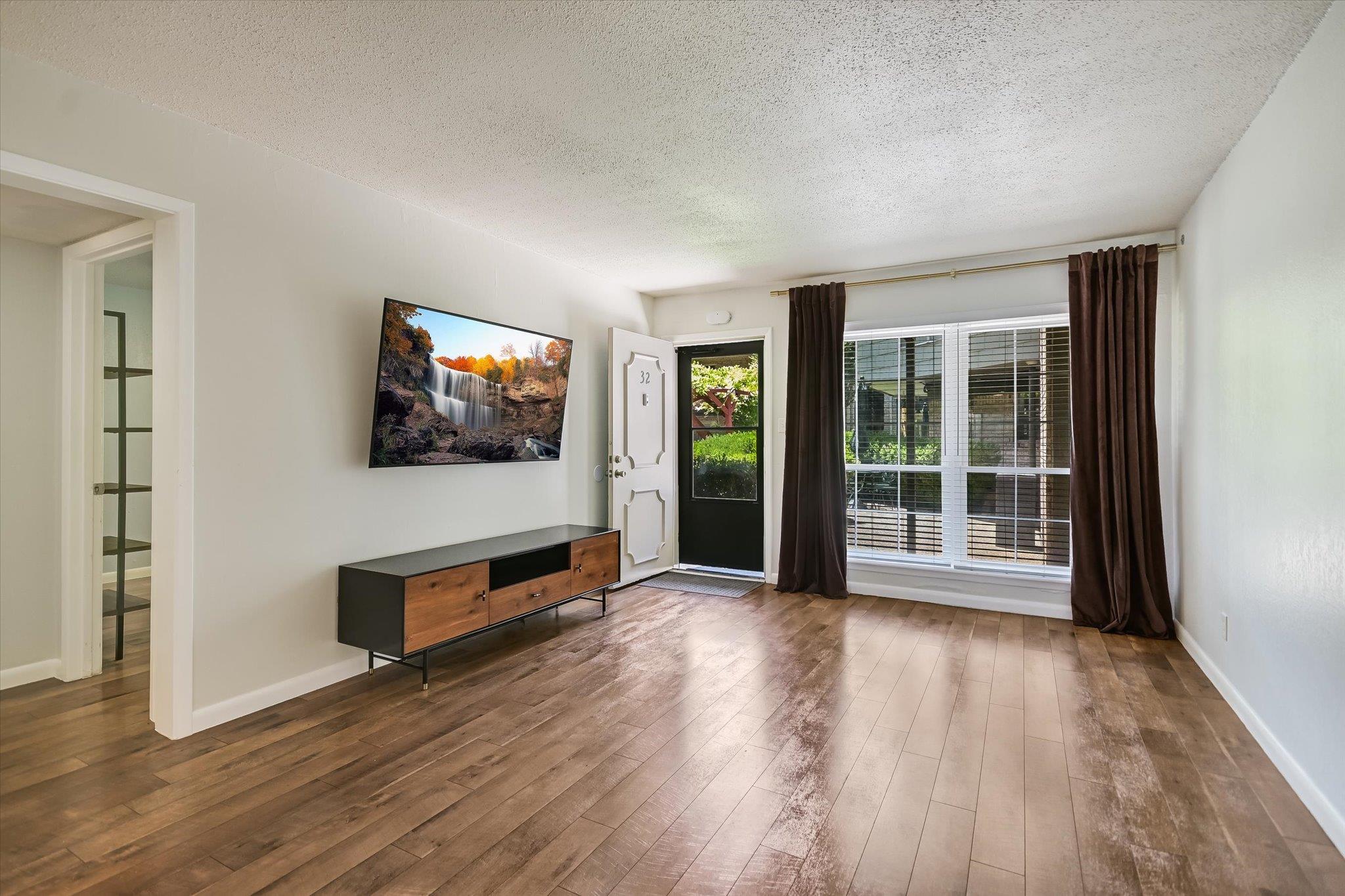 Austin TX, 2425 Ashdale Drive, Unit 32