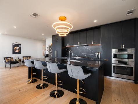 44 East Avenue Austin TX 78701