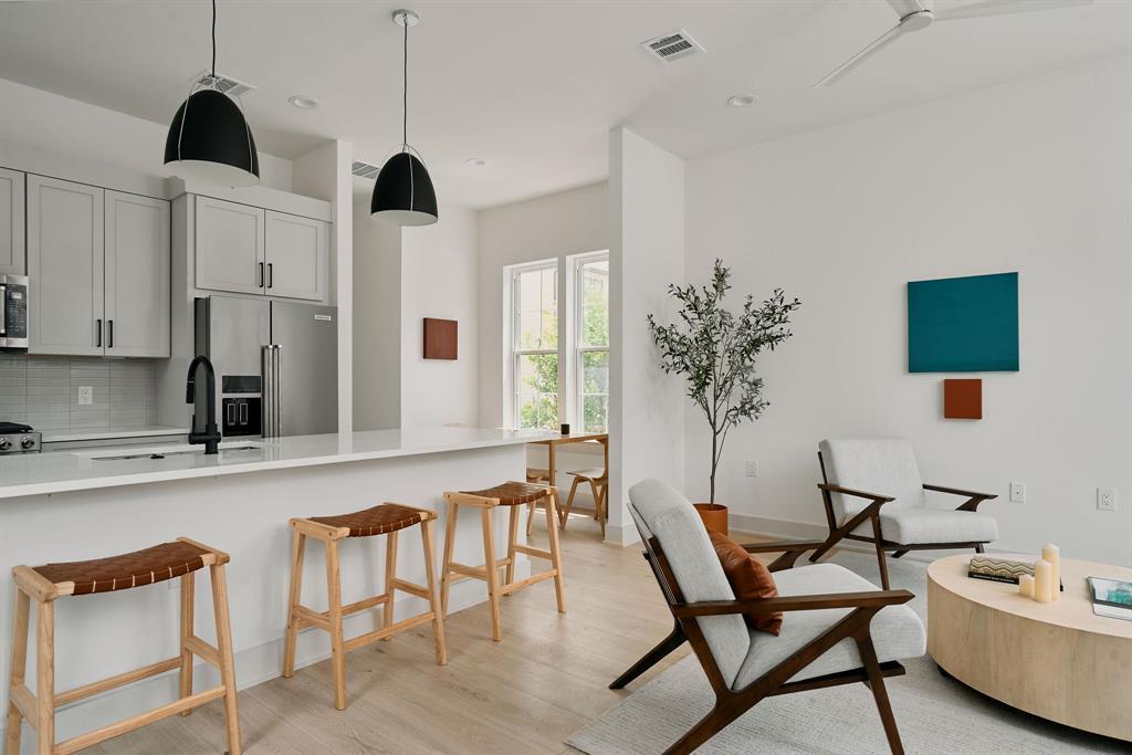 2209 Woodland Avenue Austin TX 78741