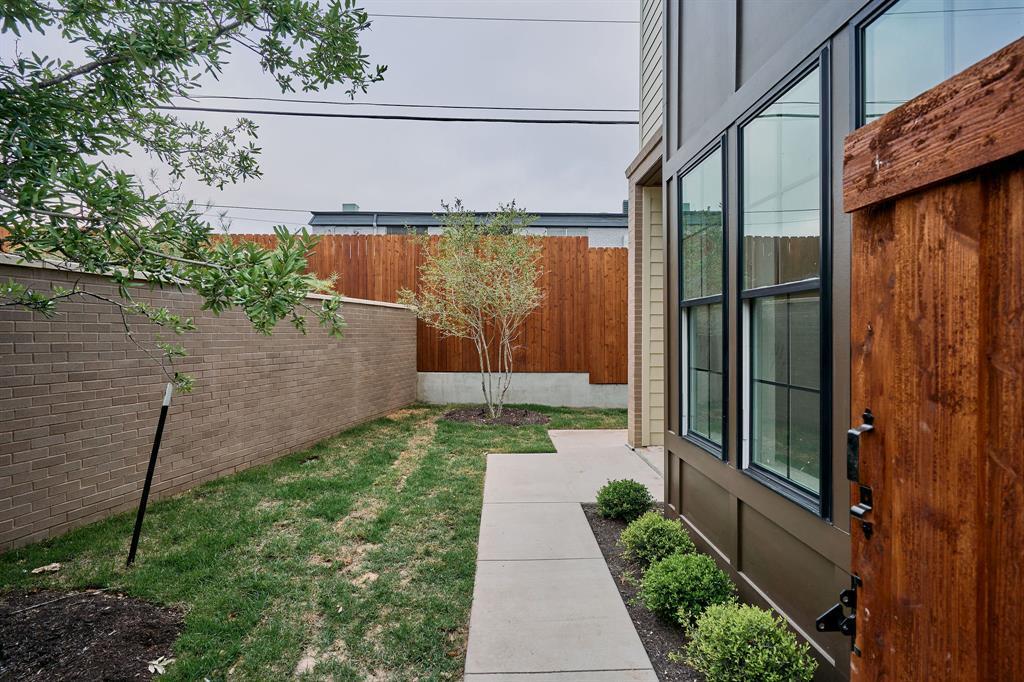 2209 Woodland Avenue Austin TX 78741