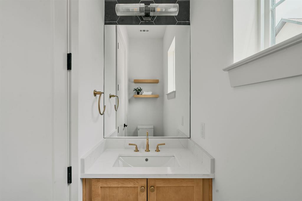 2209 Woodland Avenue Austin TX 78741