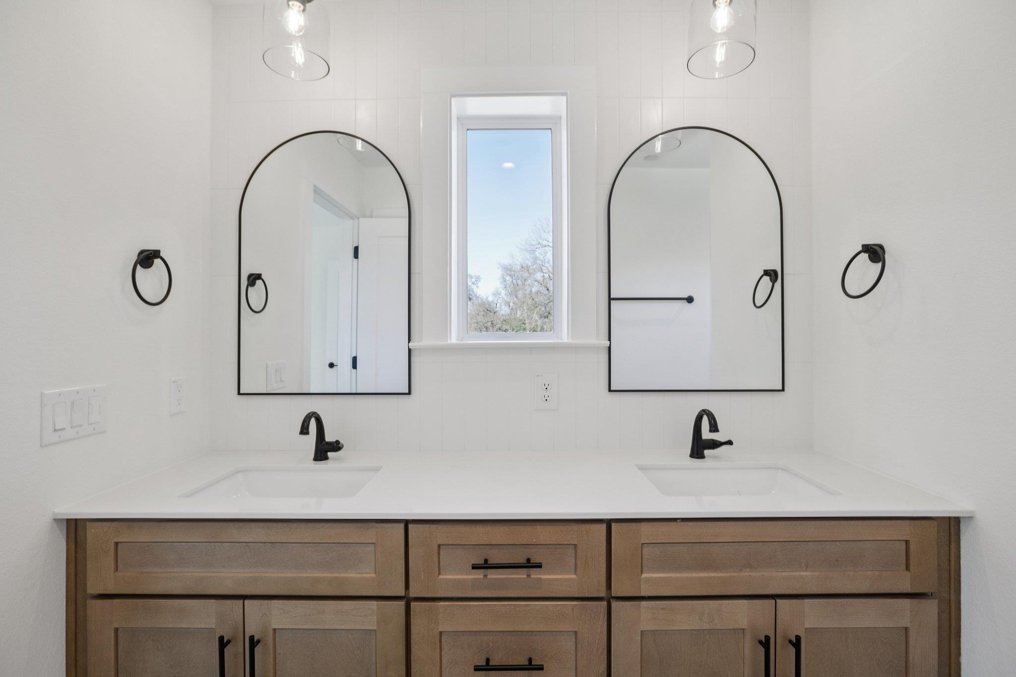 2414 Drew Lane Austin TX 78748